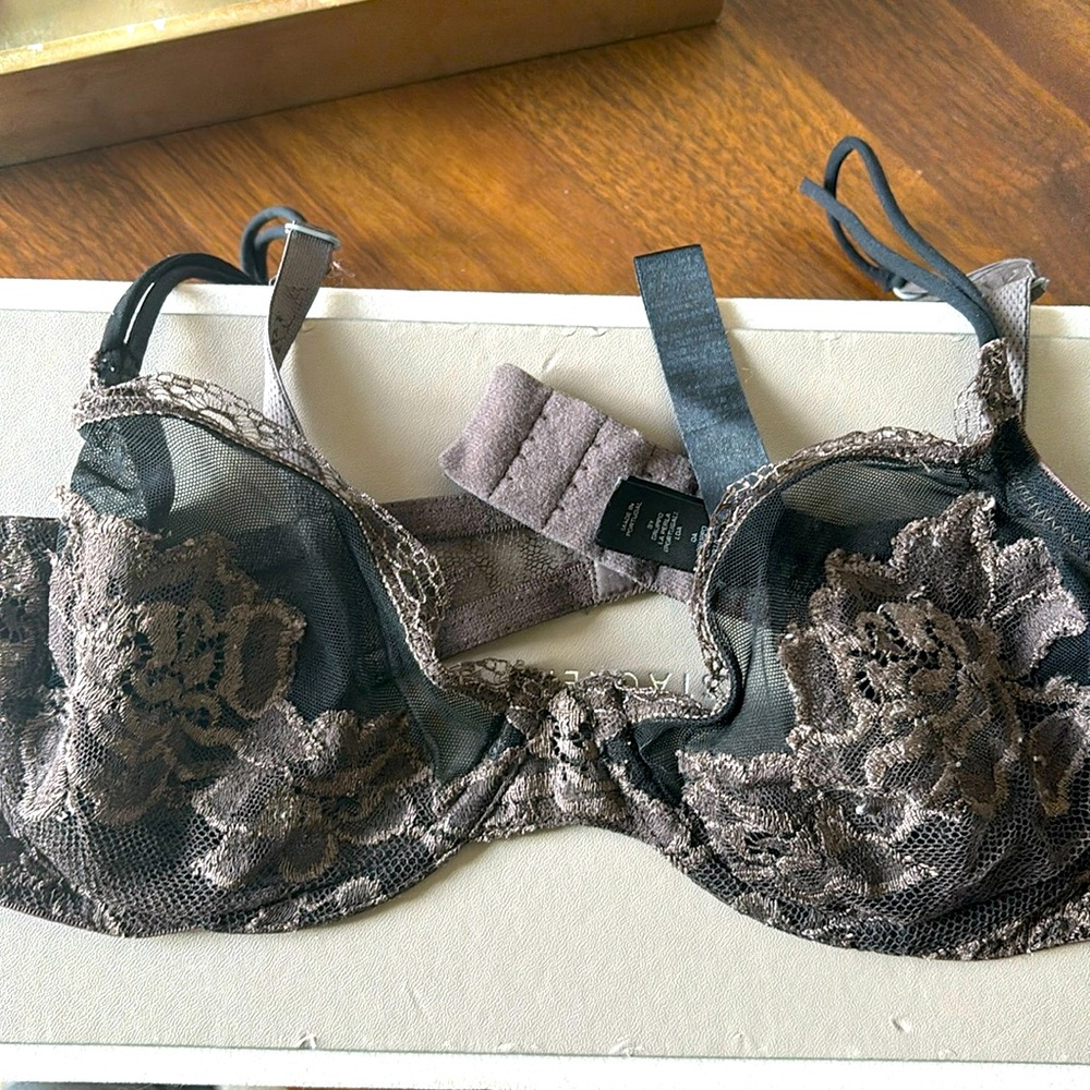 LA Perla black and brown lace bra